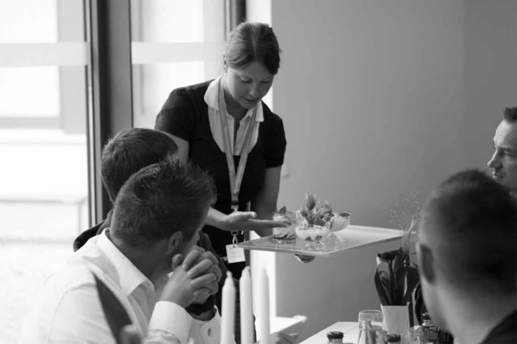 Geist und Reich Halle Promotion Kellner Gastronomie